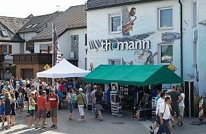 Vor dem Thomann-Shop