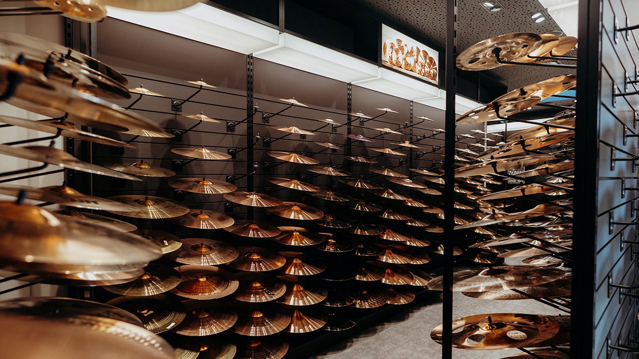 Schlagzeugabteilung von Thomann in Treppendorf