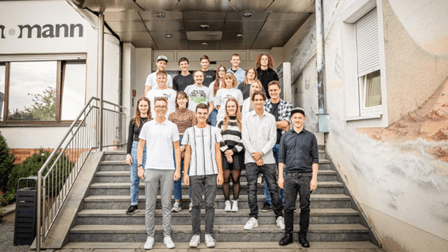 Ausbildung bei Thomann 2022: neue Azubis