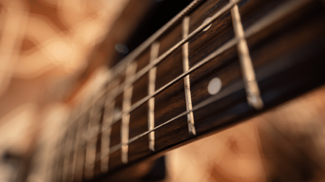 Bass lernen Instrument und Zubehör