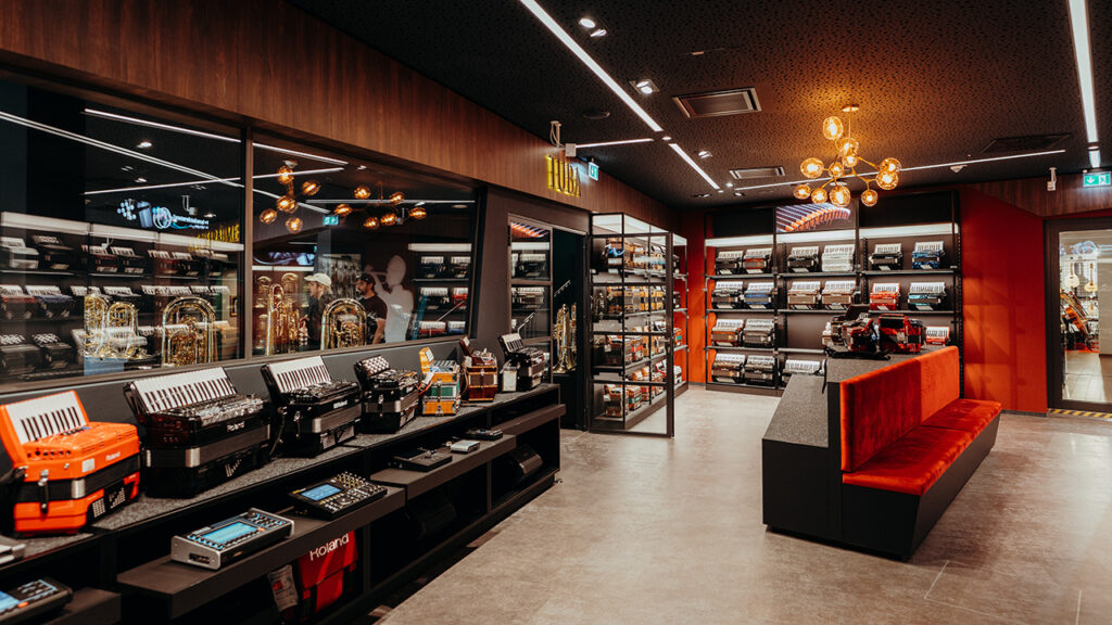 Akkordeonabteilung bei Thomann