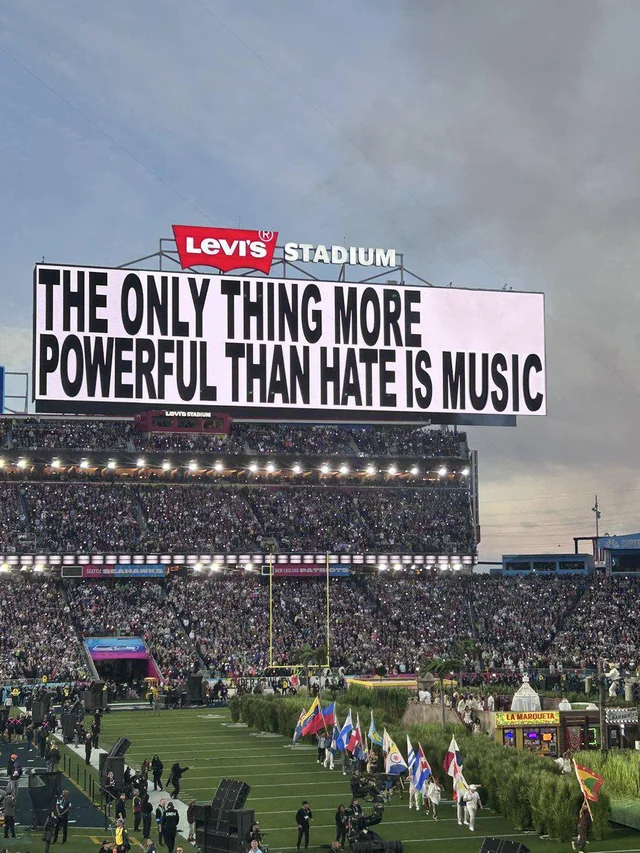 Meme Super Bowl