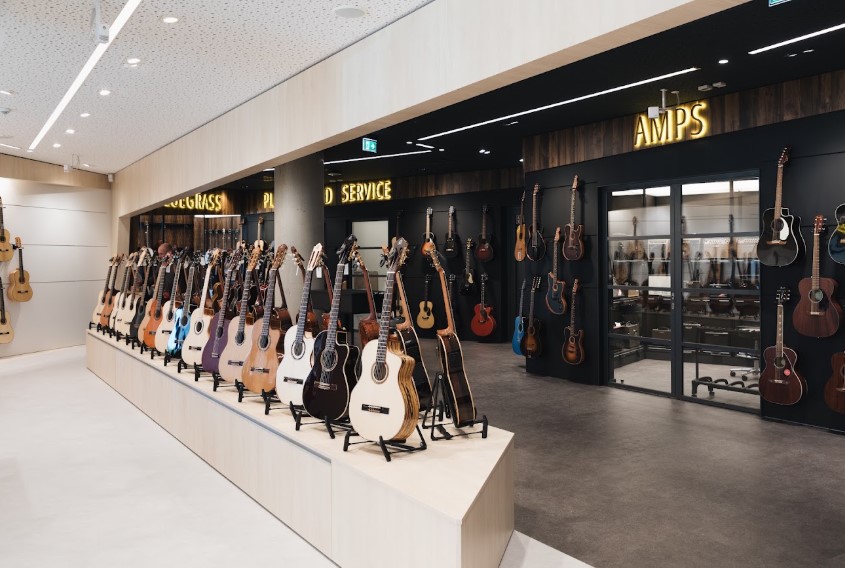 Abteilung Akustikgitarre Thomann Shop Treppendorf
