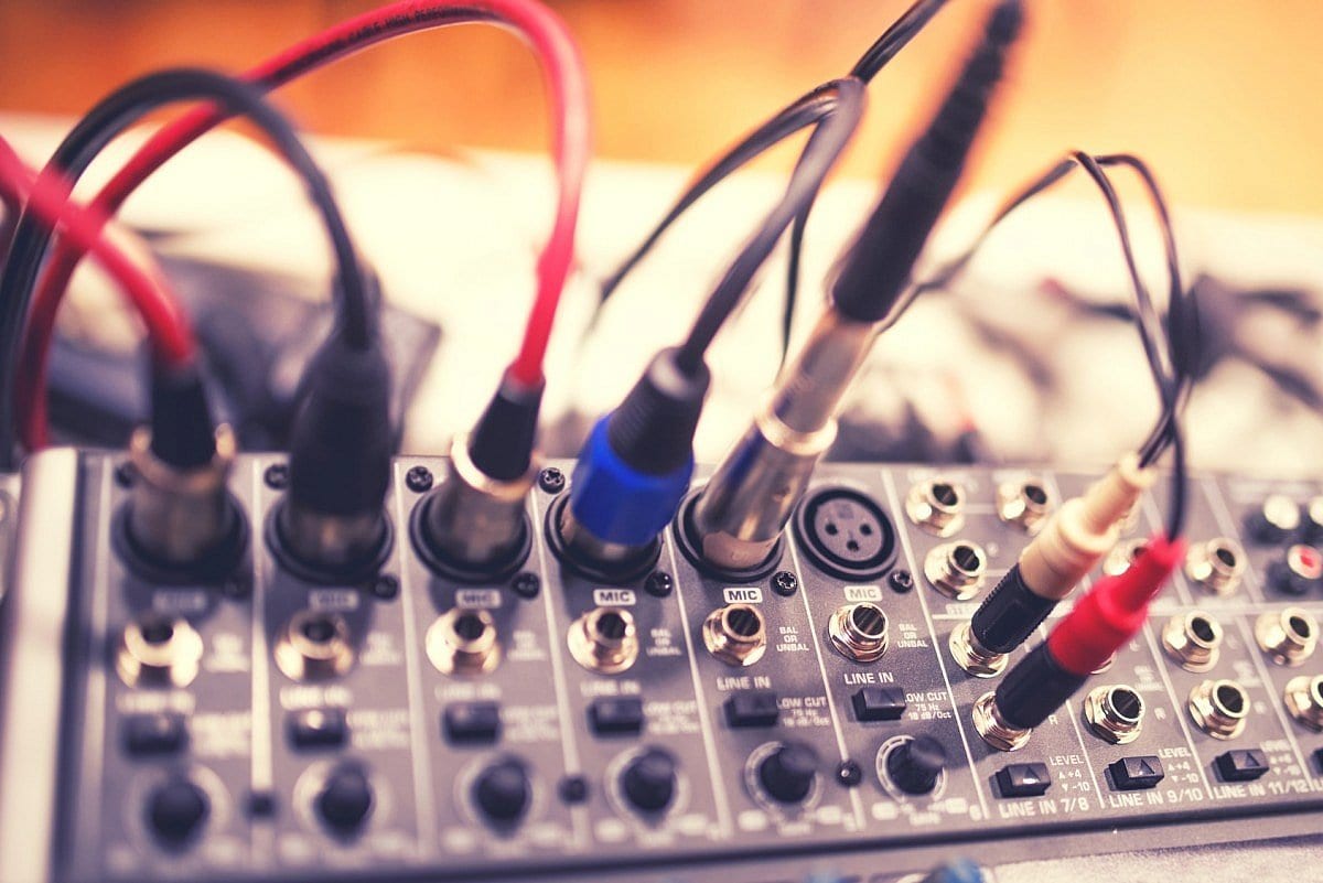 Key Differences in Audio Cables Balanced vs. Unbalanced- Thomann Blog