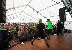 Die Band Massendefekt auf dem Thomann-Sommerfest 2016