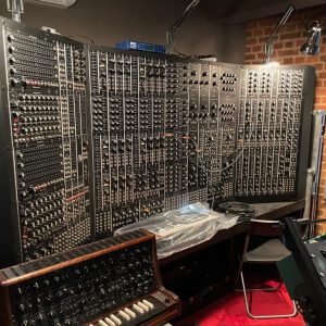 Synthesizer in Hans Zimmers Studio