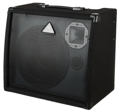 Behringer K900FX klavišinių stiprintuvas