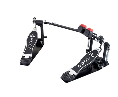 DW 2002 dvigubas bosinio būgno pedalas  