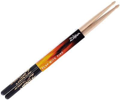 Zildjian 5ACD, Kategorie: Hickory Serie, Länge: 412mm, Durchmesser: 14,5mm, Ausführung/Farbe: Schwarz, Holzart: Hickory, Stock Kopf Material: Holz,