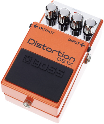 Boss DS-1X Distortion pedalas  