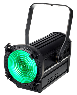Showtec Performer 2000 RGBAL LED Fresnel prožektors