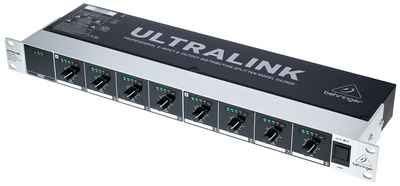 Behringer DS2800 signalo skirstytuvas  