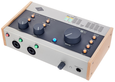Universal Audio Volt 476 USB įrašų studija