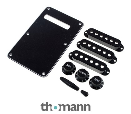 Fender Strat Accessory Kit Black