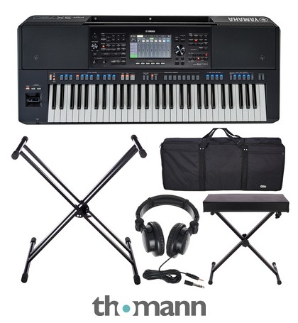 Yamaha PSR-SX720 Deluxe Bundle – United States
