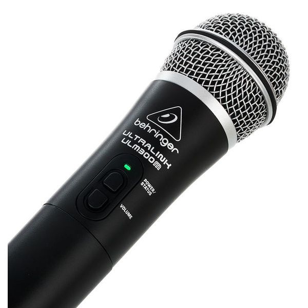 Behringer MPA200BT