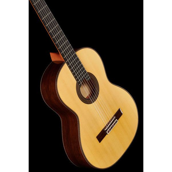Amalio Burguet Artesano Spruce w/ Case