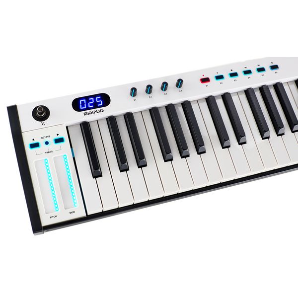 Midiplus X-8 III