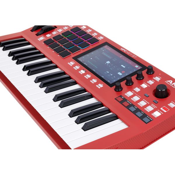 AKAI Professional MPC Key 37 Case Bundle